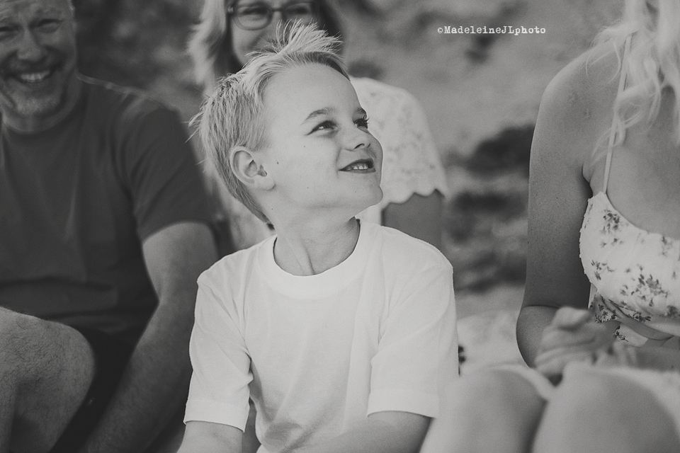 Extended family beach session Corona del Mar beach. Orange County family photographer Beach session. Orange County, los angeles, san diego, inland empire family children kids couples senior photographer